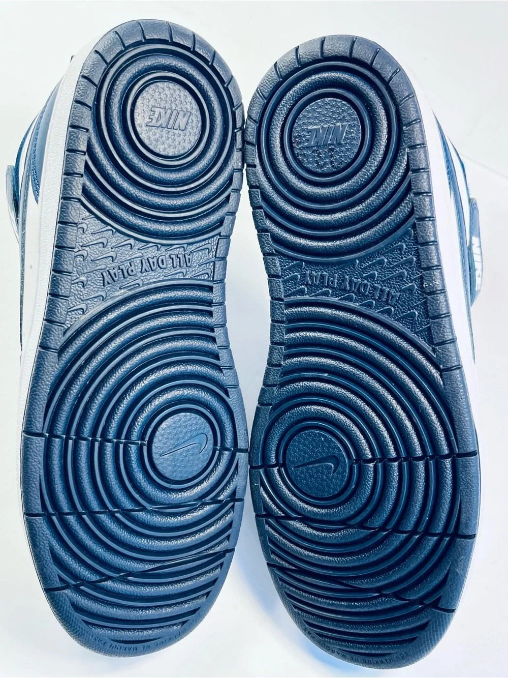 Nike Court Borough Mid 2 White Navy Blue Sneakers #CD7782-107 Big Boy:5.5 Y NEW